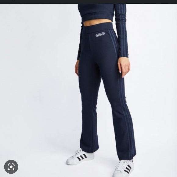 Adidas retro track suit - Picture 6 of 14